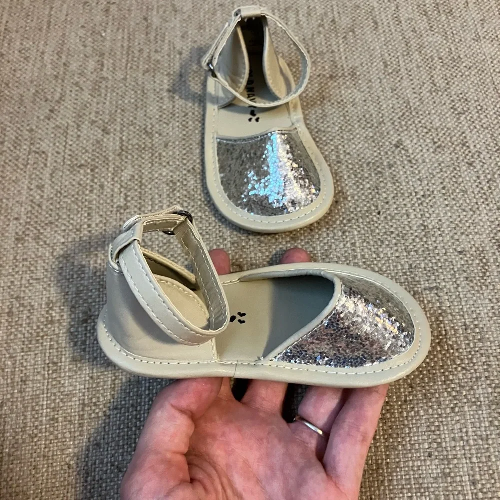 Old navy glitter sandal for baby toddler girls